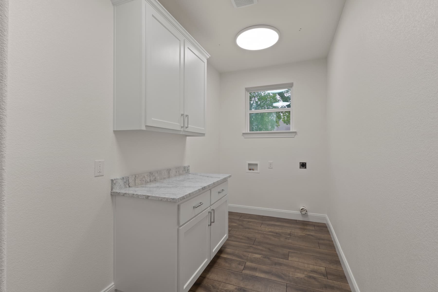 104 Jim Walters Drive photo 9
